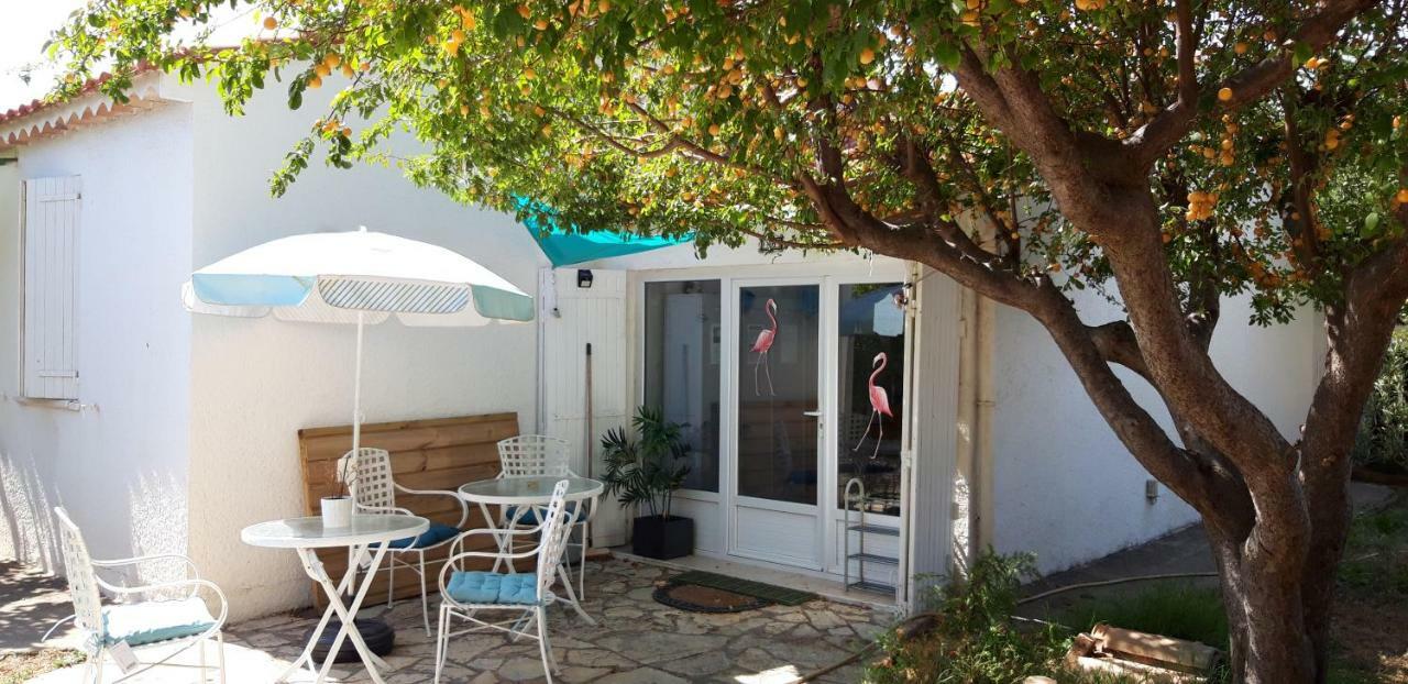 Le Flamant Rose Acomodação com café da manhã Salin-de-Giraud Exterior foto